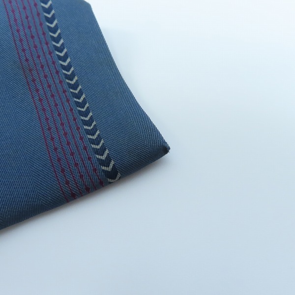 実際に弊社で買取させて頂いたPRADA/YSL/burberrys/Vivienne Westwood 総柄 ネクタイ 4点セットの画像 5枚目