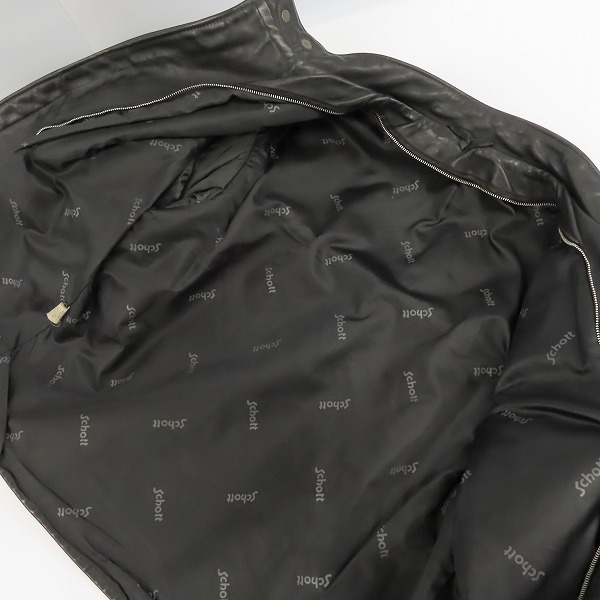 実際に弊社で買取させて頂いたSCHOTT/ショット シングルレザー ライダースジャケット ブラック 641 42の画像 2枚目