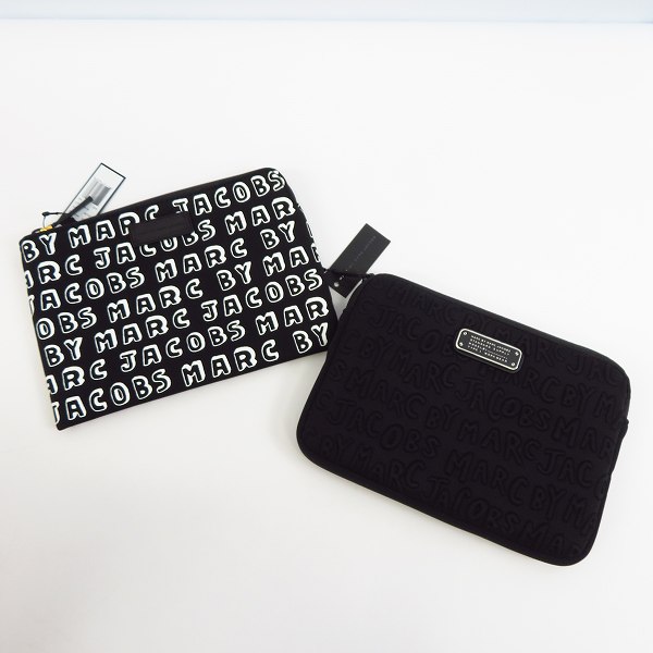 実際に弊社で買取させて頂いた【未使用】MARC BY MARC JACOBS/マークバイマークジェイコブス ミニクラッチ/ポーチ M0002302/M0003463 2点セット