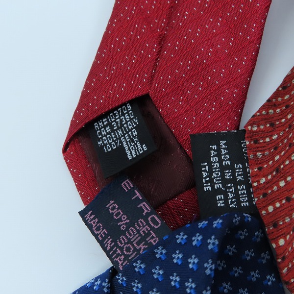 実際に弊社で買取させて頂いたEMPORIO ARMANI/エンポリオアルマーニ ETRO/エトロ paul smith/ポール・スミス 総柄 ネクタイ 6点セットの画像 4枚目