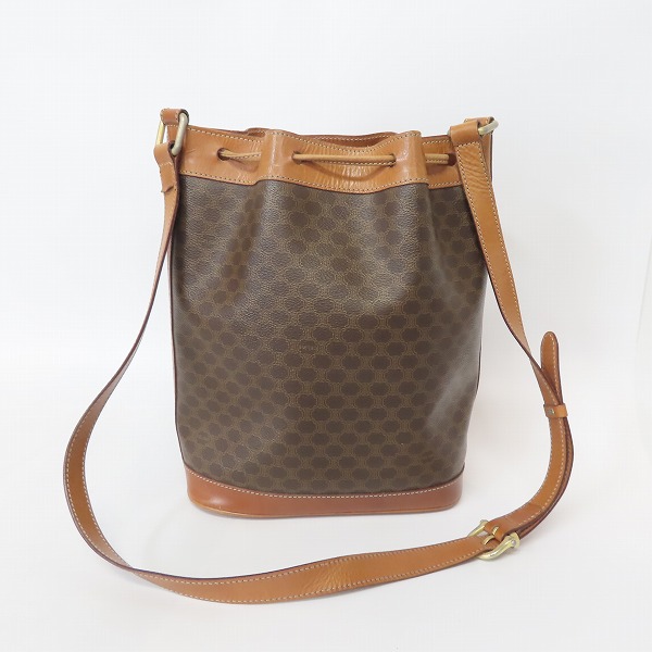 実際に弊社で買取させて頂いたCELINE/セリーヌ マカダム ドローストリング ショルダーバッグの画像 1枚目