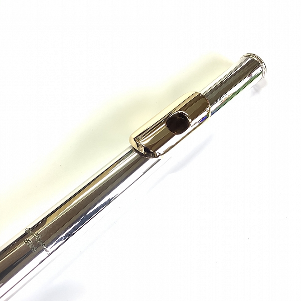 実際に弊社で買取させて頂いたMIYAZAWA/ミヤザワ Wien Stage Ⅲ 9K GOLD LIPPLATE ＆ RISER ウィンステージ3 フルート ケース付きの画像 5枚目