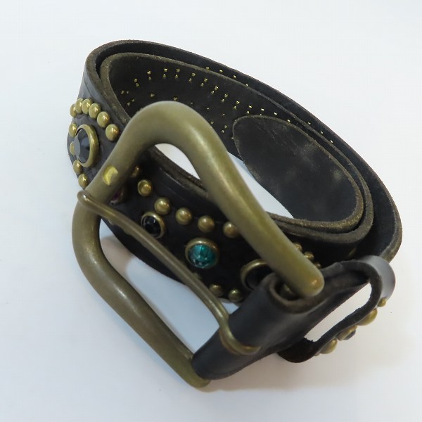 実際に弊社で買取させて頂いたCALEE/キャリー 石入り レザー スタッズ ベルト