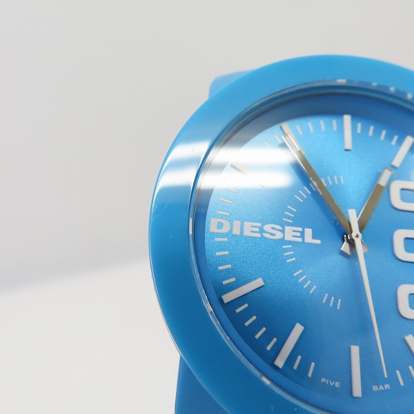 実際に弊社で買取させて頂いたDIESEL/ディーゼル ラバーウォッチ/腕時計 DZ-1571 ブルー系【動作未確認】の画像 5枚目