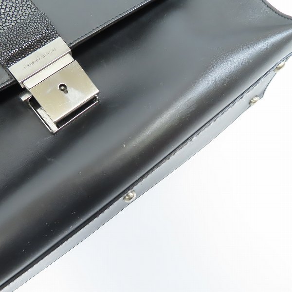 実際に弊社で買取させて頂いたGIORGIO ARMANI/ジョルジオアルマーニ スティングレイ/レザー切り替え ブリーフケース/ビジネスバッグの画像 6枚目