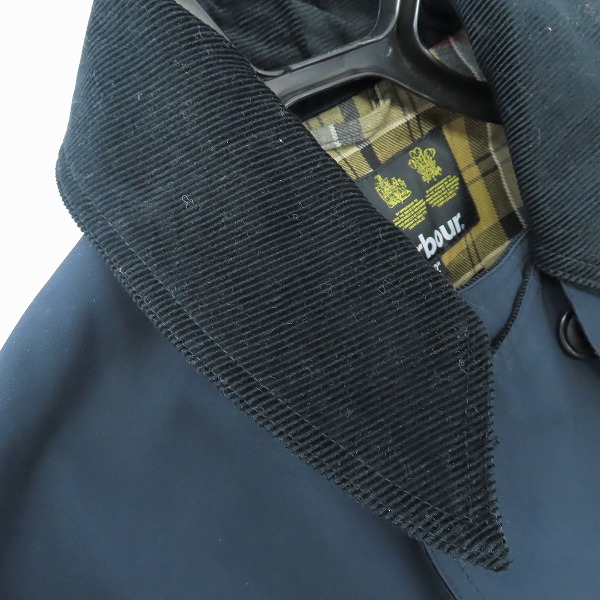 実際に弊社で買取させて頂いたBarbour/バブアー 裏地 チェック柄 トレンチコート 1702297/42の画像 9枚目