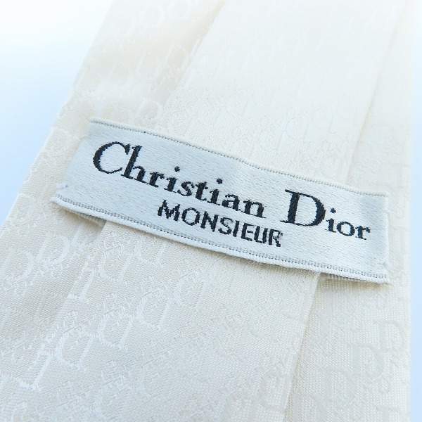 実際に弊社で買取させて頂いたChristian Dior/クリスチャンディオール トロッターロゴ総柄 シルクネクタイ の画像 1枚目