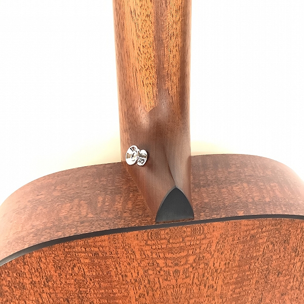 実際に弊社で買取させて頂いた★Martin/マーティン 00-X2 X Series エレアコ アコースティックギター ケース付きの画像 7枚目