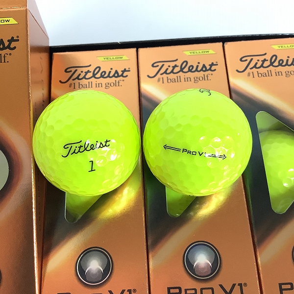 実際に弊社で買取させて頂いた【未使用】Titleist/タイトリスト PRO V1 2021年モデル イエロー ゴルフボール 1ダースの画像 1枚目