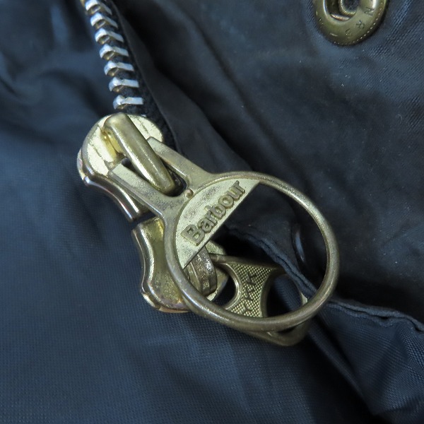 実際に弊社で買取させて頂いたBarbour/バブアー BEDALE  A104 3ワラント オイルジャケット　C38/97CMの画像 8枚目