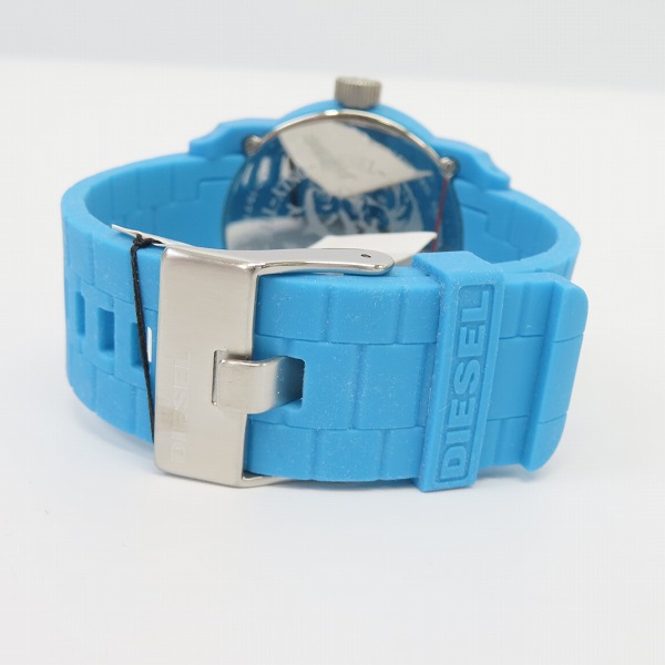 実際に弊社で買取させて頂いたDIESEL/ディーゼル ラバーウォッチ/腕時計 DZ-1571 ブルー系【動作未確認】の画像 2枚目