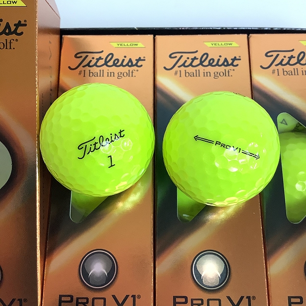 実際に弊社で買取させて頂いた【未使用】Titleist/タイトリスト PRO V1 2021年モデル イエロー ゴルフボール 1ダースの画像 1枚目