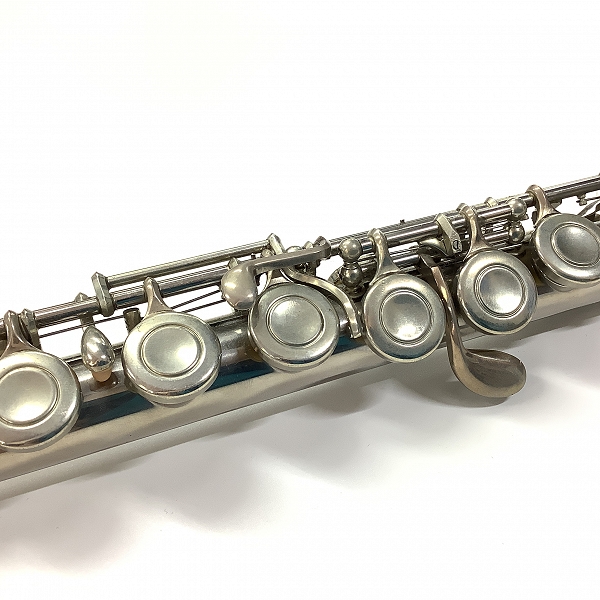 実際に弊社で買取させて頂いたYAMAHA/ヤマハ YFL-211 フルート Eメカ ハードケース付きの画像 5枚目