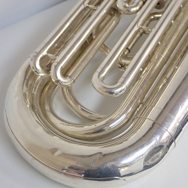 実際に弊社で買取させて頂いた★【ジャンク】YAMAHA/ヤマハ YBB-105M/YBB105M チューバ 銀メッキ マウスピース・ハードケース付 の画像 5枚目