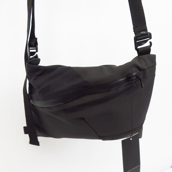 実際に弊社で買取させて頂いたThe Viridi-anne/ザ ヴィリジアン 20SS SCHOELLERパッカブル サコッシュバッグ VI-3237-09