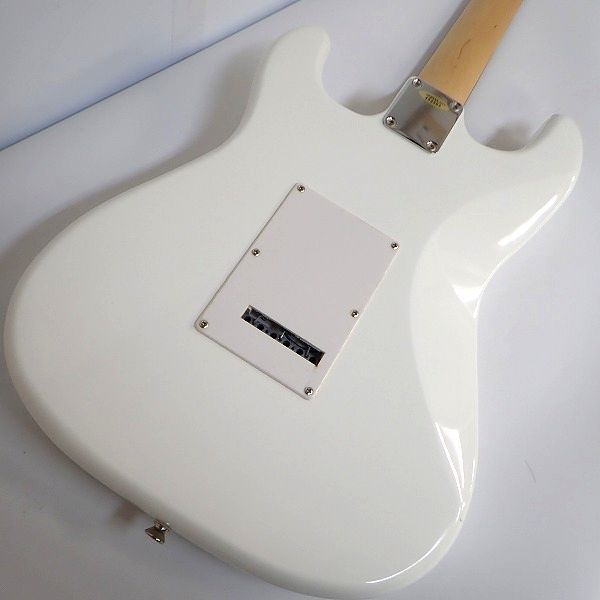 実際に弊社で買取させて頂いた★BUSKER'S/バスカーズ ストラトキャスターType ホワイト ソフトケース付の画像 7枚目