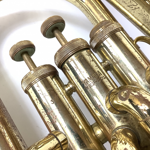 実際に弊社で買取させて頂いた★【ジャンク】YAMAHA/ヤマハ YEP-201/YEP201 ユーフォニアム ゴールド ハードケース付の画像 3枚目