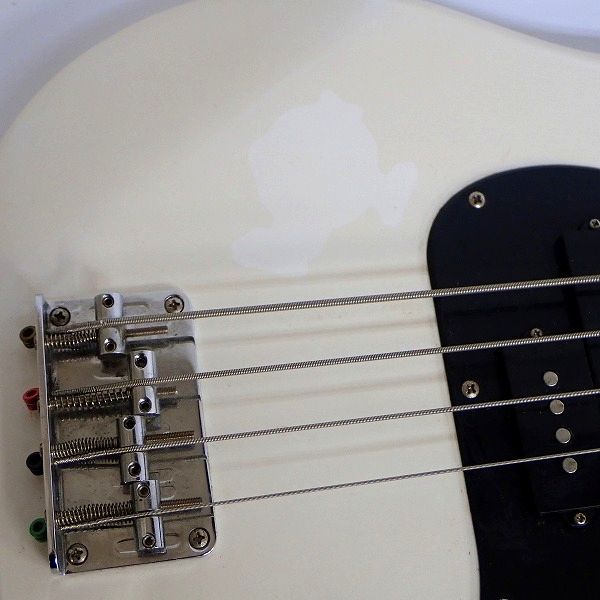 実際に弊社で買取させて頂いた★BUSKER'S/バスカーズ プレシジョンベースType/プレベ ホワイト エレキベース の画像 6枚目
