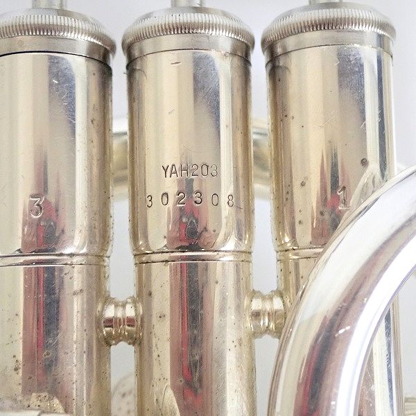 実際に弊社で買取させて頂いた★【難有り】YAMAHA/ヤマハ YAH-203/YAH203 アルトホルン 銀メッキ仕上げ ハードケース付の画像 4枚目