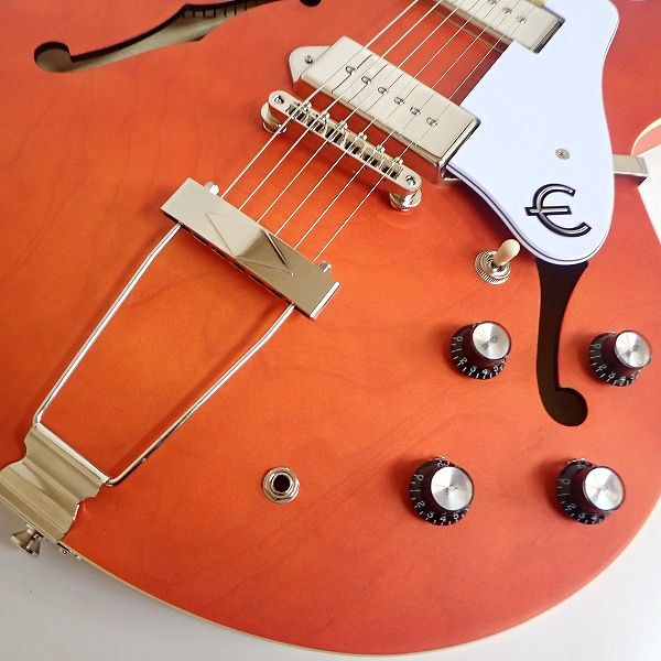 実際に弊社で買取させて頂いた★【美品】Epiphone/エピフォン CASINO Worn/カジノ ウォーン フルアコ エレキギター 2020年製 ソフトケース付の画像 6枚目