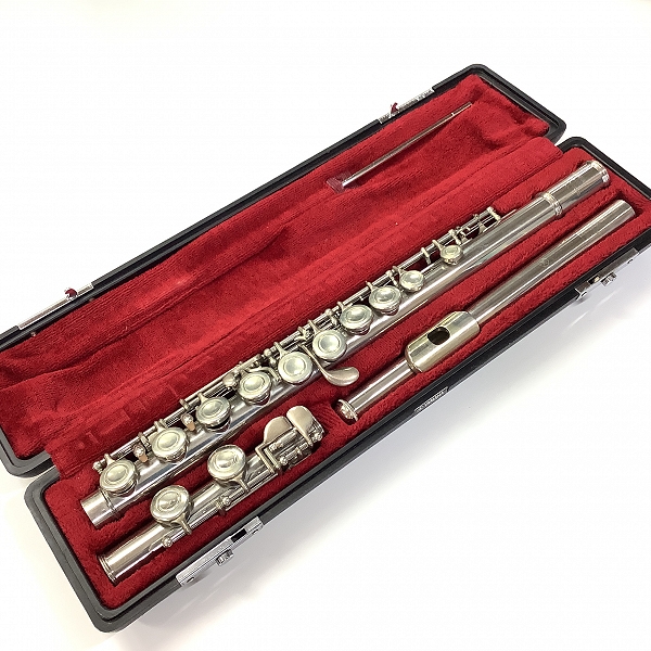 実際に弊社で買取させて頂いたYAMAHA/ヤマハ YFL-211 フルート Eメカ ハードケース付き