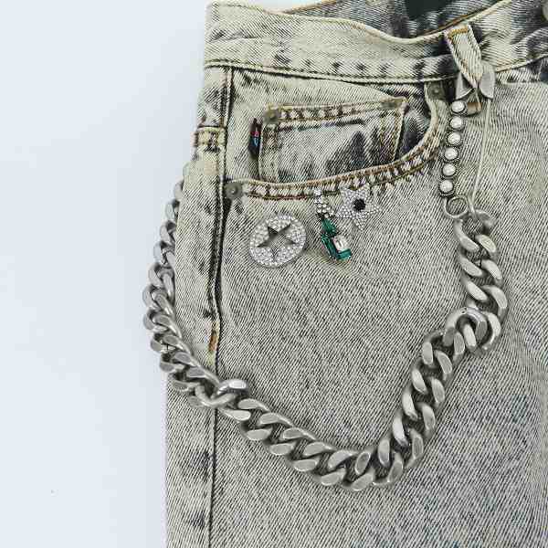 実際に弊社で買取させて頂いたMARC JACOBS/マークジェイコブズ ワッペン/ウォレットチェーン付き デニムパンツ/24の画像 6枚目