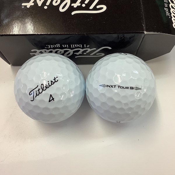 実際に弊社で買取させて頂いた【未使用/オウンネーム入含】一流メーカー Titleist/SRIXON/BRIDGESTONE等 ゴルフボール 計2ダースの画像 1枚目