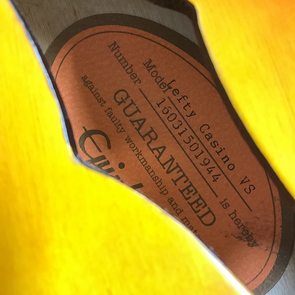 実際に弊社で買取させて頂いた★難あり Epiphone/エピフォン Lefty Casino VS レフティカジノ フルアコ エレキギター ソフトケース付きの画像 5枚目