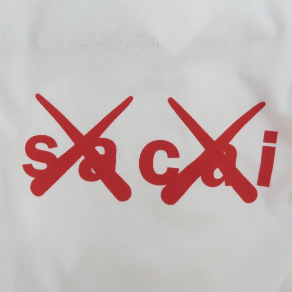 実際に弊社で買取させて頂いた【未使用】Sacai × KAWS/サカイ × カウズ 21AW Flock Print T-Shirt/半袖Tシャツ 白 21-0288S/3の画像 4枚目