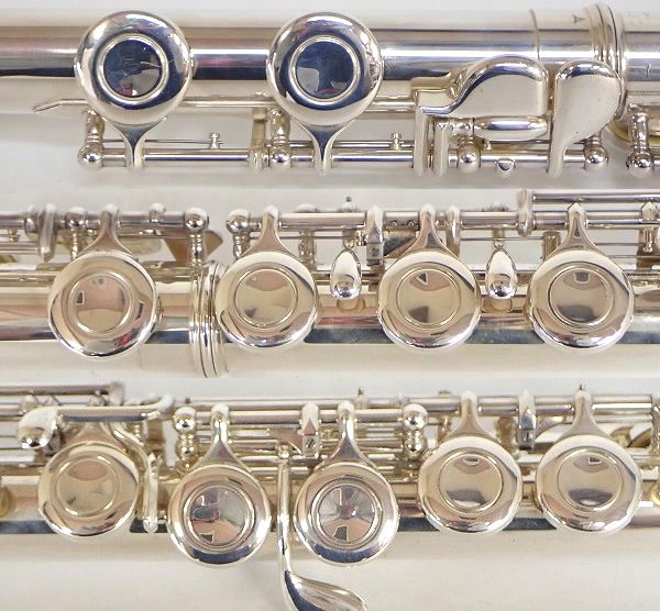 実際に弊社で買取させて頂いたYAMAHA/ヤマハ YFL-211/YFL211 フルート Eメカ付き ハードケース・ケースカバー付 の画像 5枚目