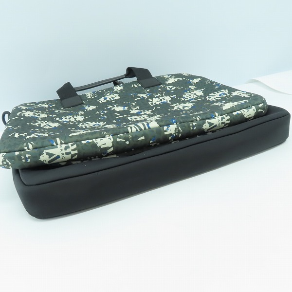 実際に弊社で買取させて頂いた【未使用】Marc by Marc Jacobs/マークバイマークジェイコブス 2WAY PCケース/タブレットケース 総柄/ブラック 3点セットの画像 2枚目