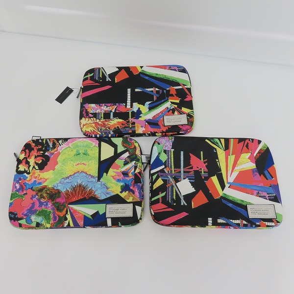 実際に弊社で買取させて頂いた【未使用】MARC BY MARC JACOBS/マークバイマークジェイコブス タブレットケース VIVID MULTI M0006986 3点セット