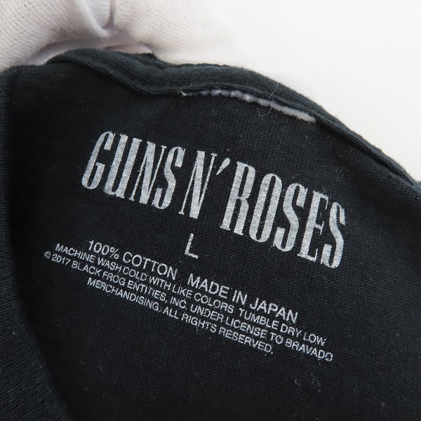 実際に弊社で買取させて頂いたGUNS&ROSES/ガンズ＆ローゼズ 日本2017ツアー バンドTシャツ/Lの画像 2枚目