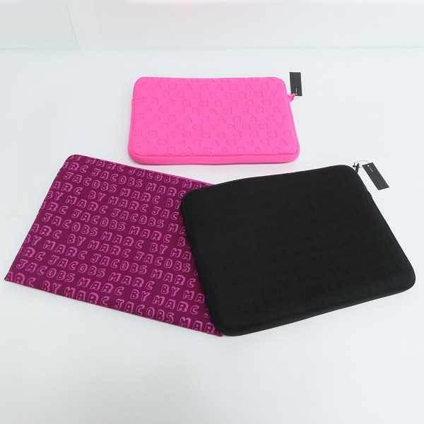 実際に弊社で買取させて頂いた【未使用】MARC BY MARC JACOBS/マークバイマークジェイコブス タブレットケース M6131063/M0001053/M0002300 3点セットの画像 1枚目