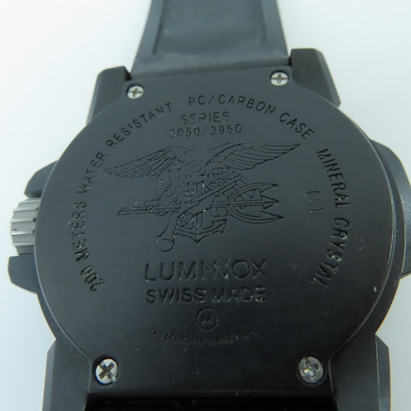 実際に弊社で買取させて頂いたLUMINOX/ルミノックス NAVY SEALS/ネイビーシールズ 黒 腕時計 3050/3950 【動作未確認】の画像 3枚目