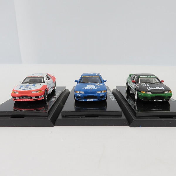 実際に弊社で買取させて頂いたKyosho/京商 1/64 CALSONIC/HKS/UNISIA JECS SKYLINE GT-R 1991/1992/1993 ミニカー 3点セットの画像 4枚目