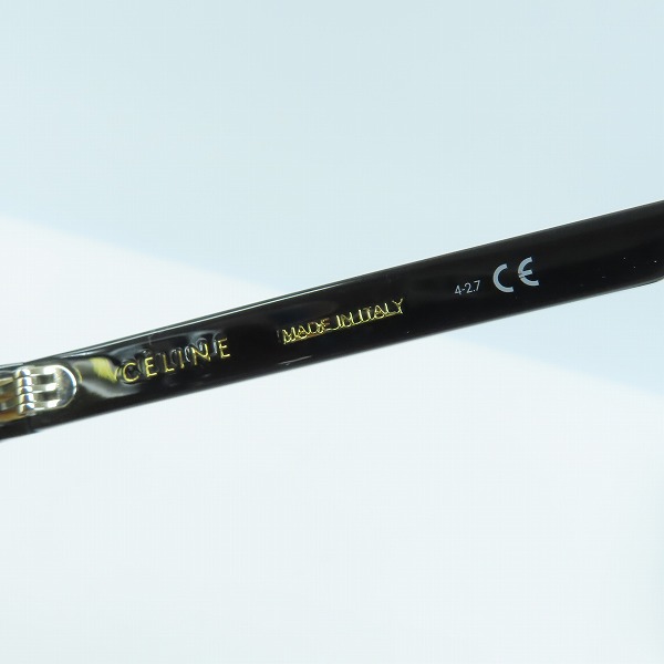 実際に弊社で買取させて頂いたCELINE/セリーヌ ティアドロップ サングラス/アイウェア CL40032Uの画像 4枚目