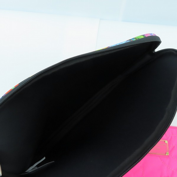 実際に弊社で買取させて頂いた【未使用】Marc by Marc Jacobs/マークバイマークジェイコブス 総柄マルチ/ノックアウトピンク タブレットケース 2点セットの画像 4枚目