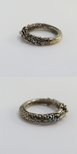 実際に弊社で買取させて頂いた【ギャラ付き】Bloody Mary/ブラッディマリー 四神-青龍 リング w/ブルーダイヤモンド/13号の画像 2枚目