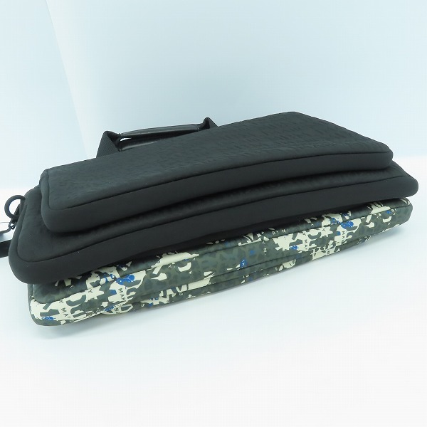 実際に弊社で買取させて頂いた【未使用】Marc by Marc Jacobs/マークバイマークジェイコブス 2WAY PCケース/タブレットケース 総柄 ロゴ/マルチ 3点セットの画像 2枚目