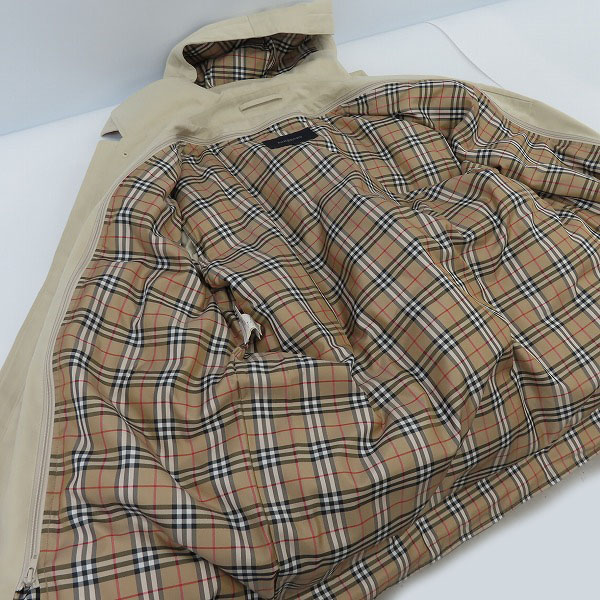実際に弊社で買取させて頂いたBURBERRY/バーバリー チェック柄ライナー付き ナイロンジャケット size：Lの画像 5枚目