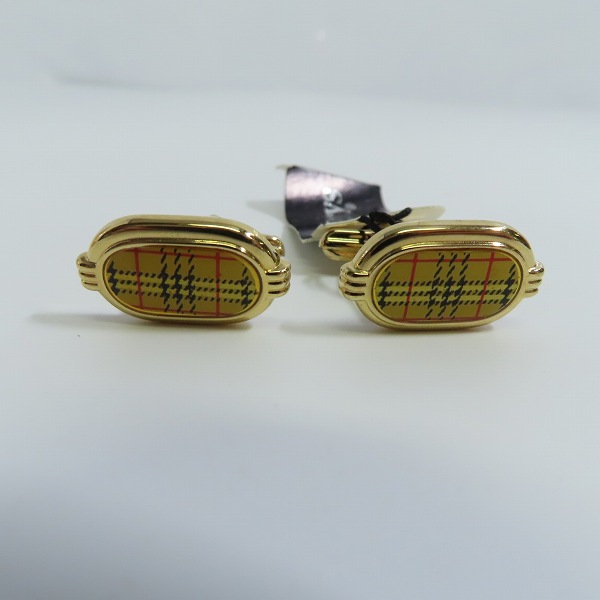 実際に弊社で買取させて頂いたBurberrys/バーバリーズ グレンチェック柄 カフス ゴールド系の画像 1枚目