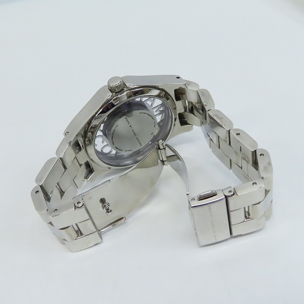 実際に弊社で買取させて頂いたMARC BY MARC JACOBS/マークバイ マークジェイコブス スケルトン クォーツ 腕時計/ウォッチ MBM3205の画像 2枚目