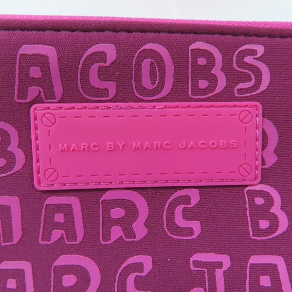 実際に弊社で買取させて頂いた【未使用】Marc by Marc Jacobs/マークバイマークジェイコブス 2WAY PCケース/タブレットケース ロゴ 総柄/刺繡 3点セットの画像 3枚目