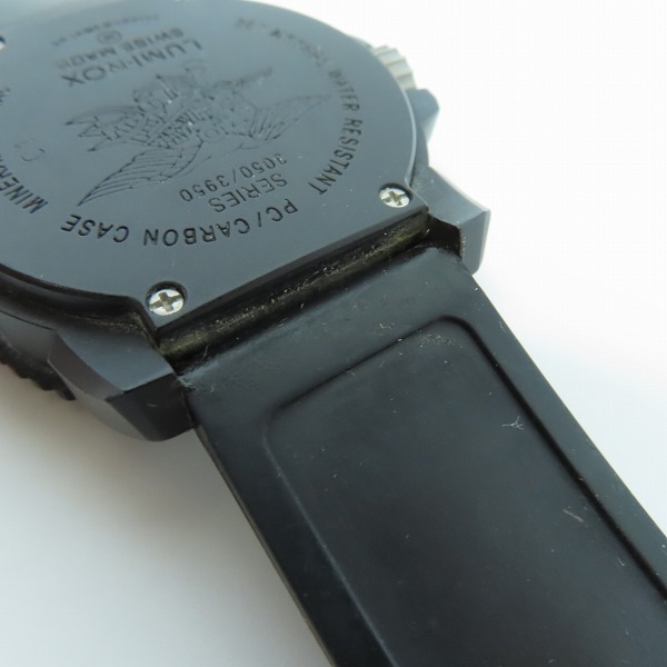 実際に弊社で買取させて頂いたLUMINOX/ルミノックス NAVY SEALS/ネイビーシールズ 黒 腕時計 3050/3950 【動作未確認】の画像 4枚目