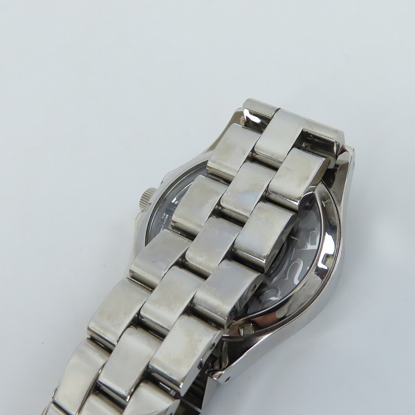 実際に弊社で買取させて頂いたMARC BY MARC JACOBS/マークバイ マークジェイコブス スケルトン クォーツ 腕時計/ウォッチ MBM3205の画像 4枚目