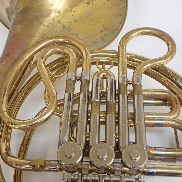 実際に弊社で買取させて頂いた★【ジャンク】メーカー不明 フレンチホルン 型番不明 ハードケース付の画像 7枚目