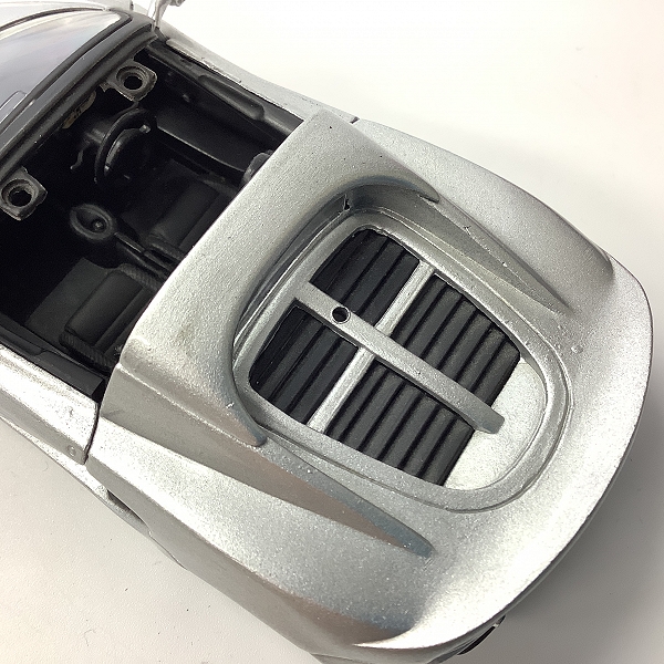 実際に弊社で買取させて頂いた【ジャンク】Saico/サイコ 1/28 LOTUS ELISE/ロータス エリーゼ ブラック/シルバー 2台セット/ミニカーの画像 6枚目