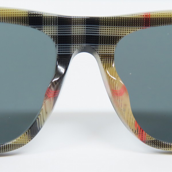 実際に弊社で買取させて頂いたBURBERY/バーバリー サングラス/アイウェア B4293-F 3806/87の画像 4枚目