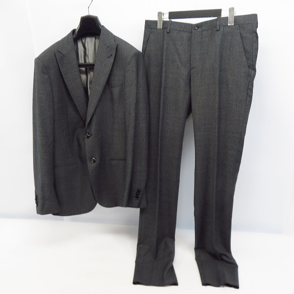 実際に弊社で買取させて頂いたGIORGIO ARMANI/ジョルジオ アルマーニ SOHO ジャケット/パンツ セットアップ 48